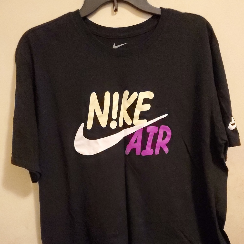 Nike T-shirt